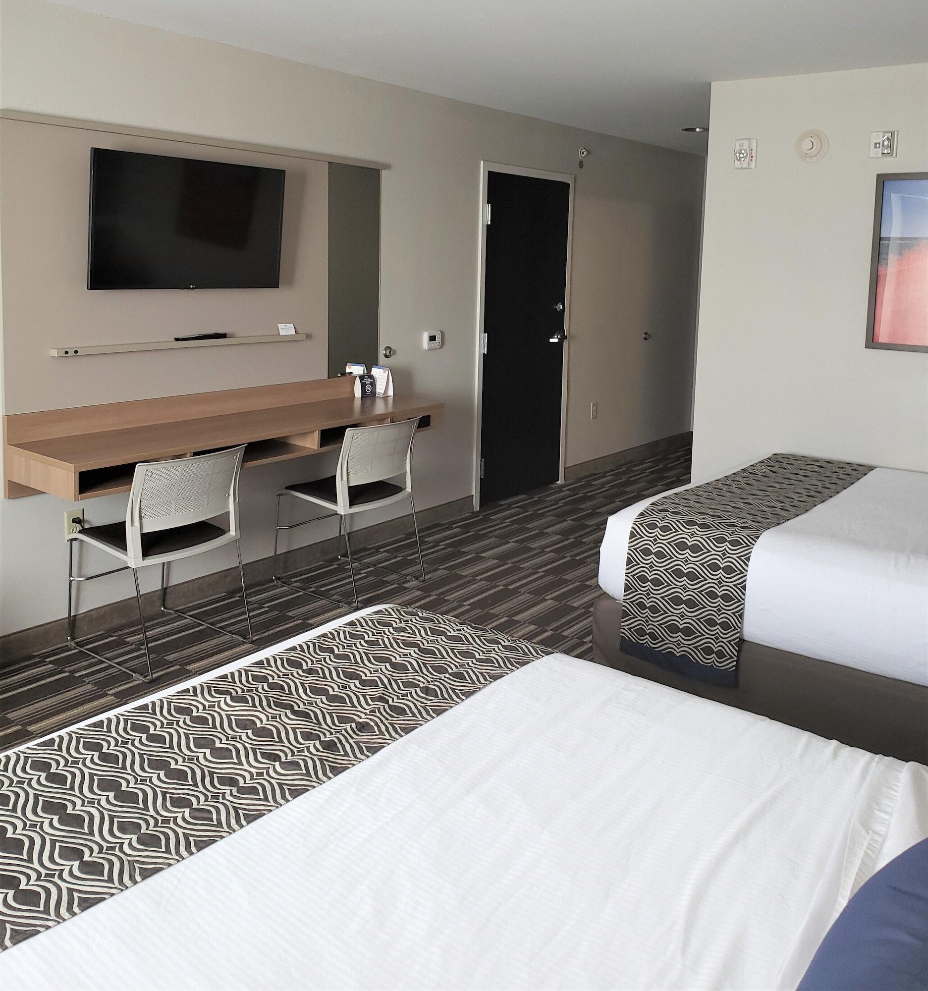 Microtel Inn & Suites By Wyndham - Penn Yan Exteriör bild