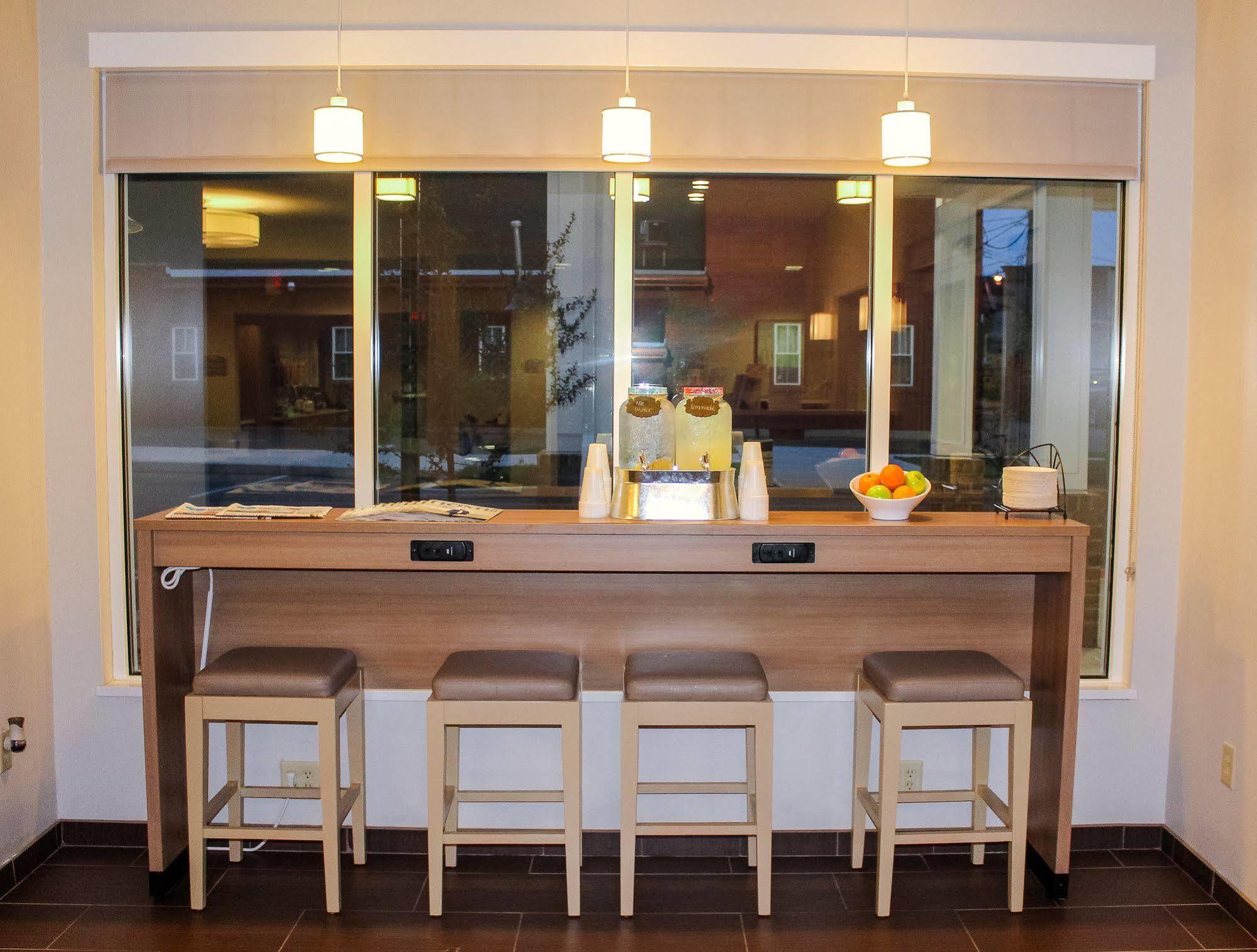 Microtel Inn & Suites By Wyndham - Penn Yan Exteriör bild